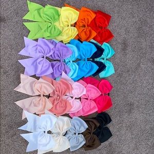 haul of 20 multi colored bows!